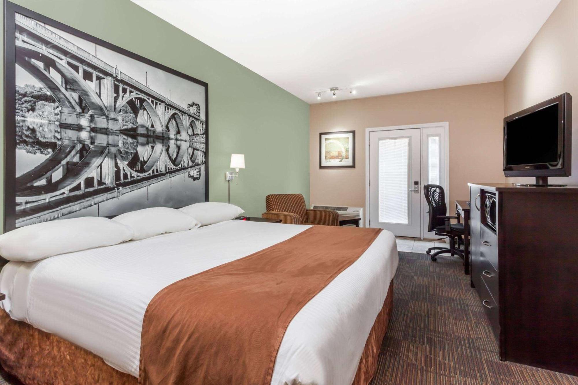 Hotel Super 8 By Wyndham Saskatoon Near Saskatoon Airport Exterior foto