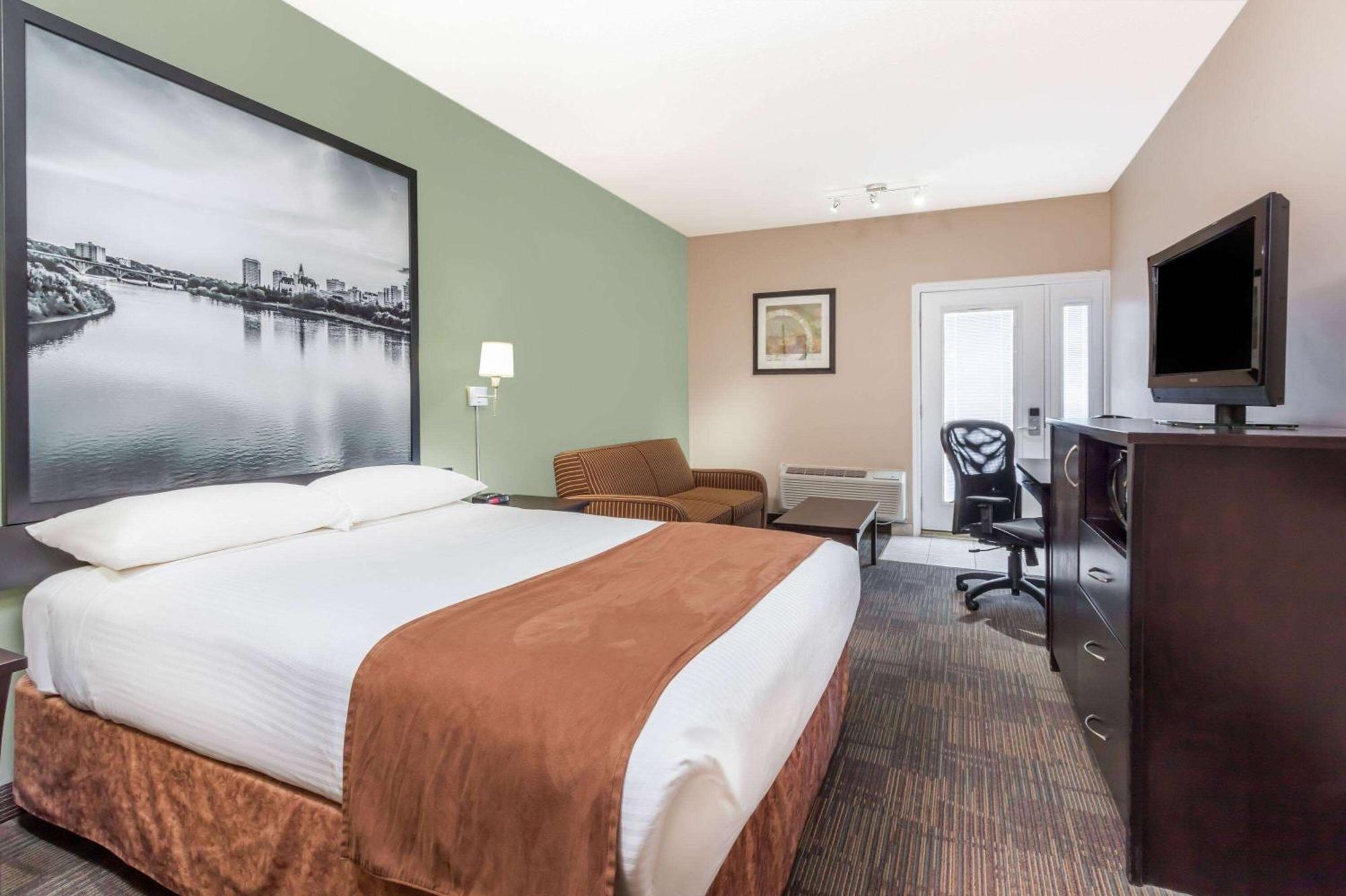 Hotel Super 8 By Wyndham Saskatoon Near Saskatoon Airport Exterior foto
